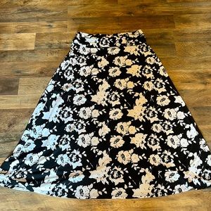 Large maxi skirt, never worn, Robert Louis